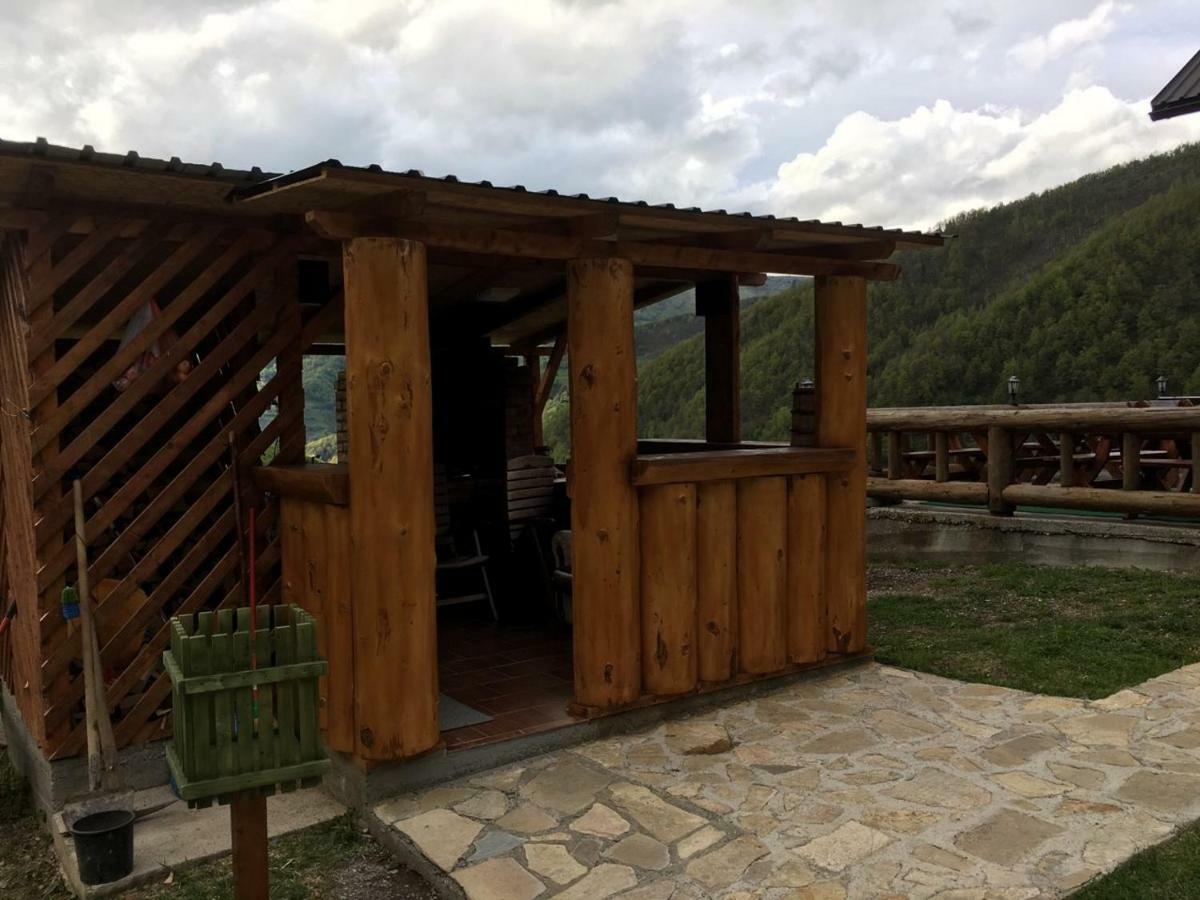 Gradine - Katun Kamp Villa Plav Kültér fotó
